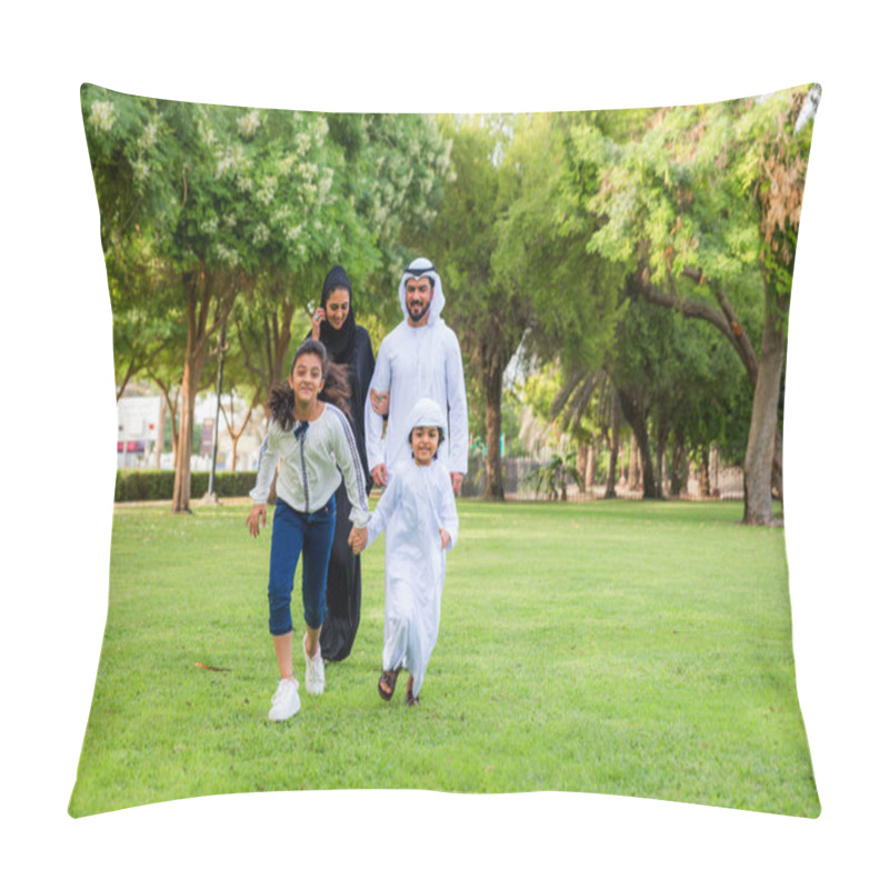 Personality  Happy Middle-eastern Family Having Fun In A Park In Dubai - Parents And Kids Celebrating The Weekend In The Nature Pillow Covers