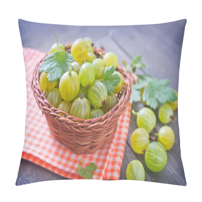 Personality  Gooseberry In Basket Pillow Covers