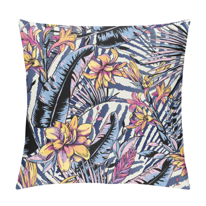 Personality  Vector Seamless Pattern Of Tropical Leaves, Exotic Natura Backgr Pillow Covers