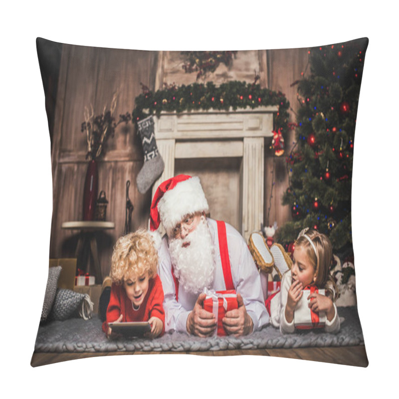 Personality  Happy Santa Claus With Children  Pillow Covers