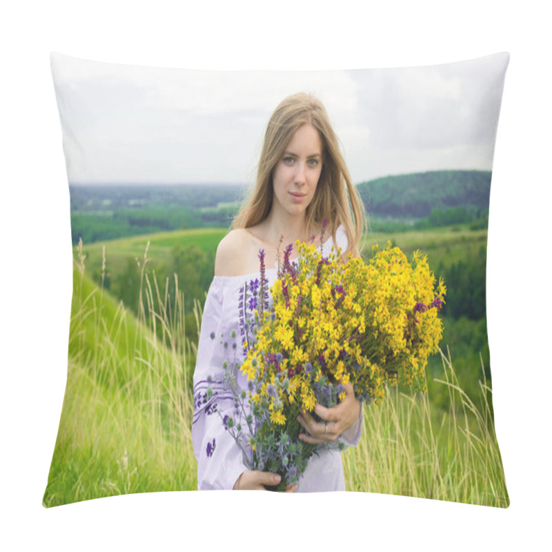 Personality  Outdoor Portrait Of Beautiful Blonde Woman, Attractive Young Girl In Camomile Field With Flowers. Young Beautiful Girl In The Field In Summertime. Cosmos Flowers In Hands. Girl With Bouquet Of Flowers Pillow Covers