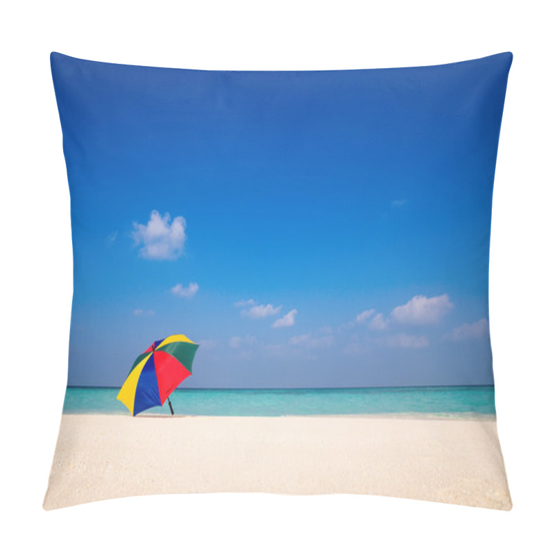 Personality  Beach Umbrella On A Sunny Day, Sea In Background Pillow Covers