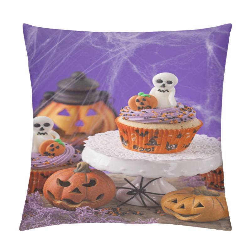 Personality  Halloween Cupcakes Pillow Covers