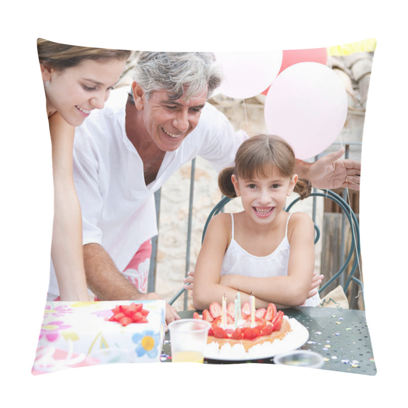 Personality  Family Celebrating A Girl Child Birthday Pillow Covers