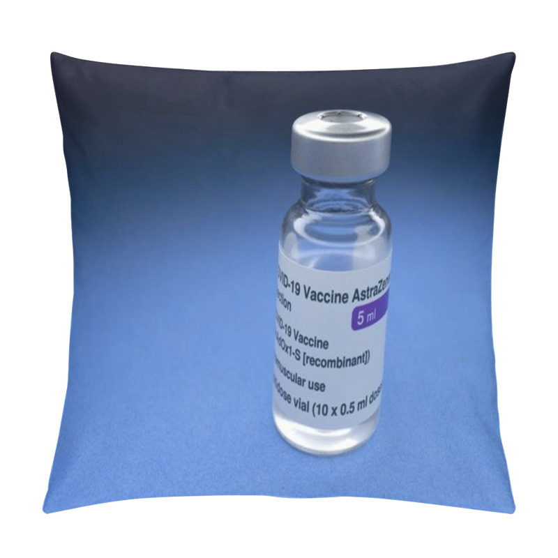 Personality  TERUEL, SPAIN - 08 OF MARCH 2021:A Vial Of Astrazeneca Covid-19 Vaccine, On Blue Gradient Background Pillow Covers