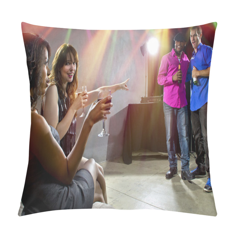 Personality  Mixed Crowd Drinking Pillow Covers