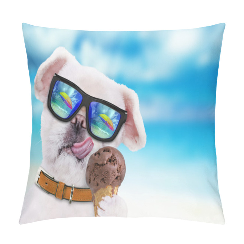 Personality  Dog Eats Ice Cream. Pillow Covers