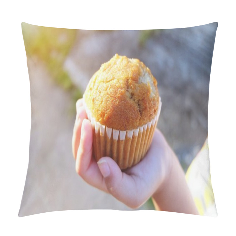 Personality  Little Girl Hand Holding Muffin In The Morning Pillow Covers