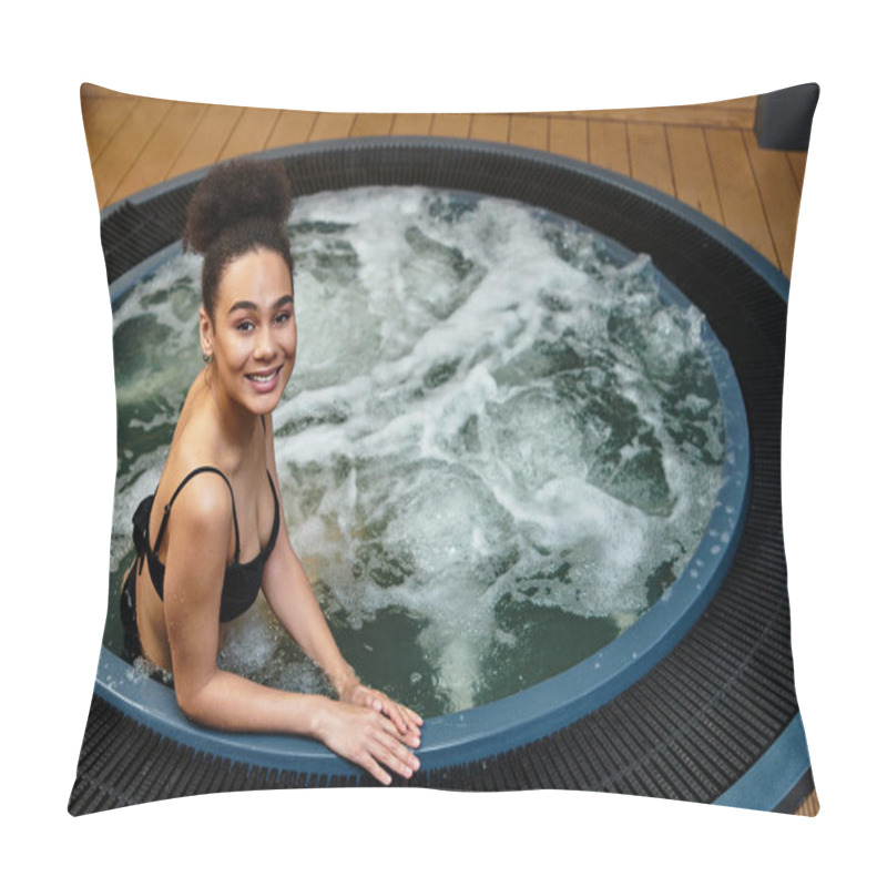 Personality  A Young African American Woman Smiles Joyfully While Enjoying A Soothing Soak In Warm Waters. Pillow Covers