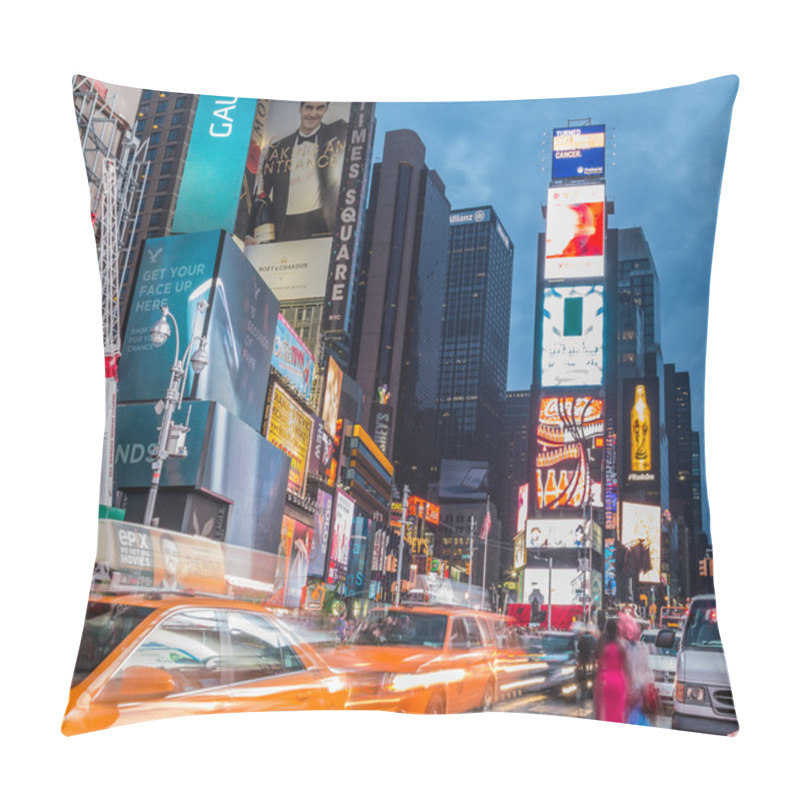 Personality  Time Square At Dusk Pillow Covers