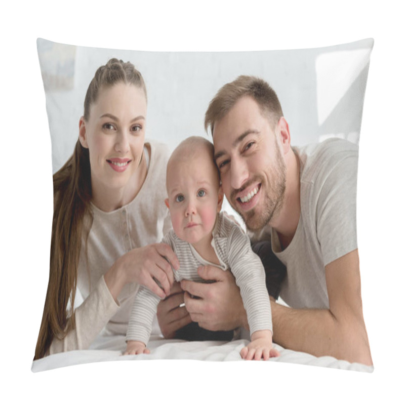 Personality  Smiling Parents With Little Boy On Bed Pillow Covers