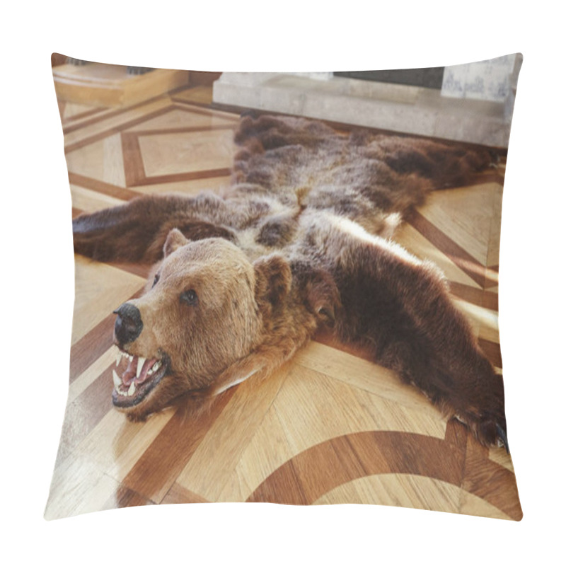 Personality  Scarecrow Killed A Bear On The Floor Pillow Covers