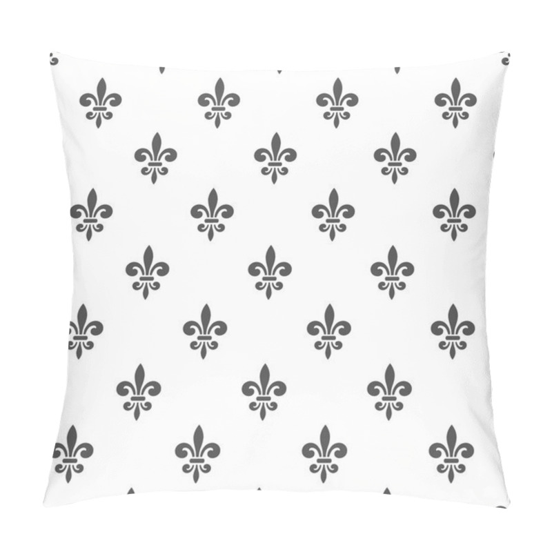 Personality  Royal Lily Seamless Pattern Pillow Covers