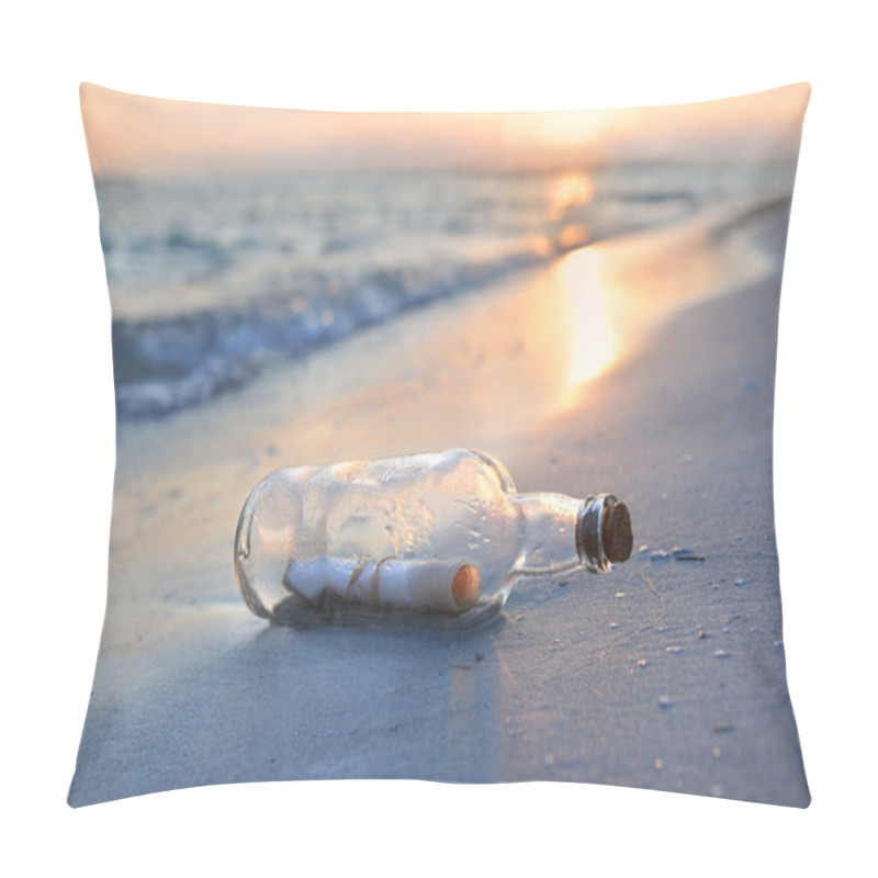 Personality  Message In A Bottle At Sunset Pillow Covers