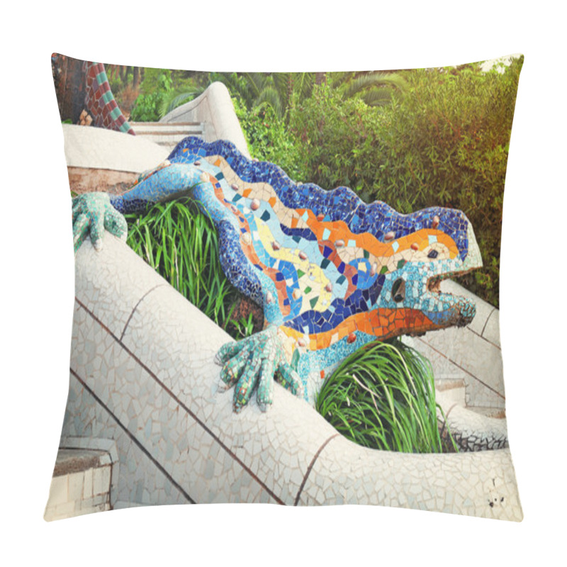 Personality  Lizard Fountain At Park Guell. Pillow Covers