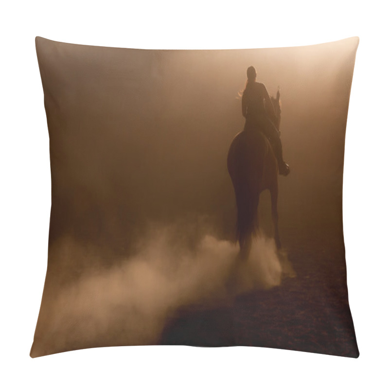 Personality  Horse Riding In The Dust Pillow Covers