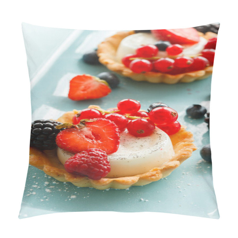 Personality  Berries Tarts On Plate Pillow Covers