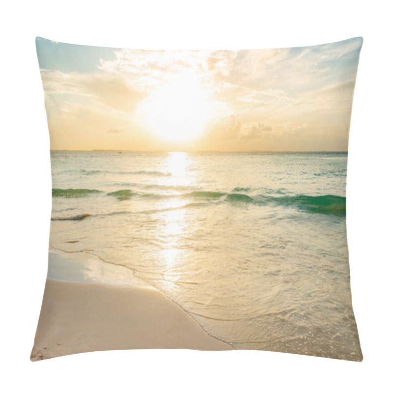 Personality  Punta Norte Beach In The Afternoon, Isla Mujeres, Mexico Pillow Covers