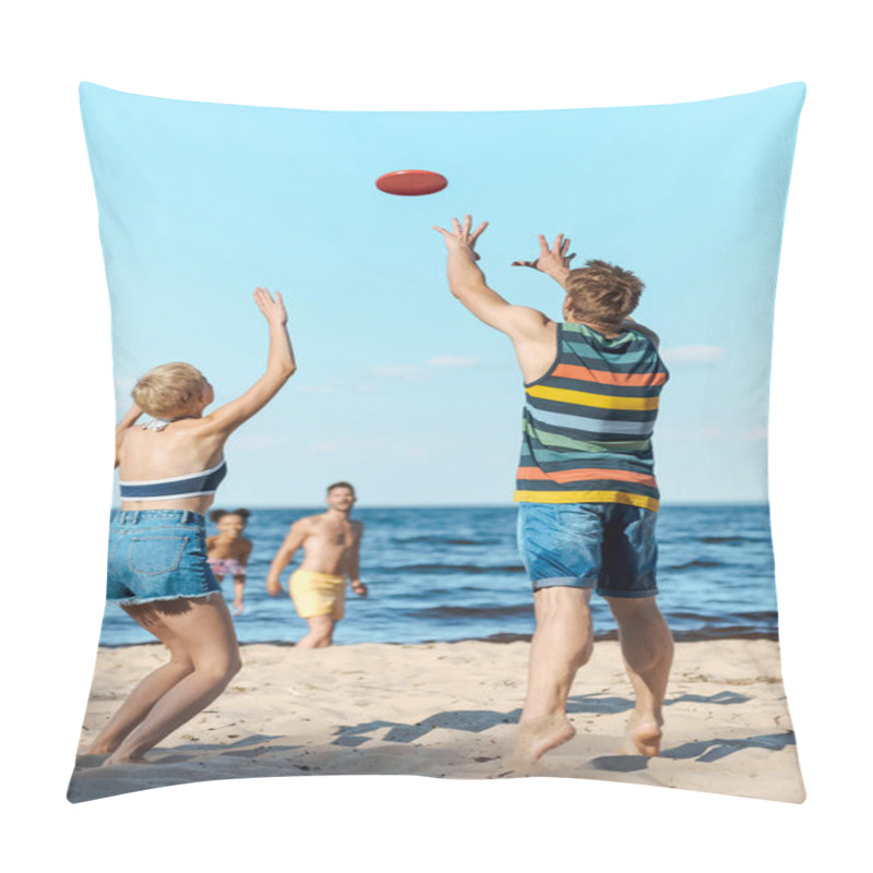 Personality  Selective Focus Of Multiracial Friends Playing With Flying Disc Together On Beach Pillow Covers