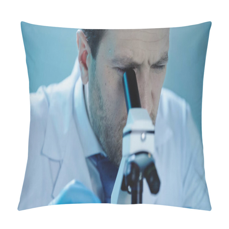 Personality  Scientist In White Coat Looking Through Microscope In Laboratory  Pillow Covers