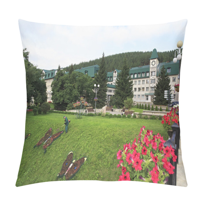 Personality  Sanatorium Altai-West In The Resort Belokurikha. Pillow Covers