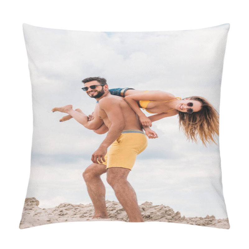 Personality  Handsome Young Man Carrying His Girlfriend On Shoulder And Looking At Camera Pillow Covers