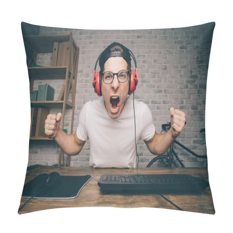 Personality  Young Man Playing Game At Home And Streaming Playthrough Or Walkthrough Video Pillow Covers