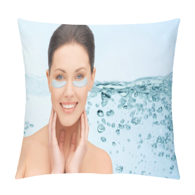 Personality  Beautiful Young Woman Face With Under-eye Patches Pillow Covers