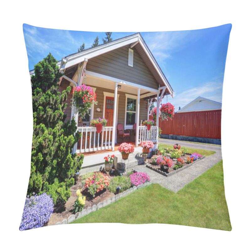 Personality  Cute American House Exterior With Covered Porch And Flower Pots Pillow Covers