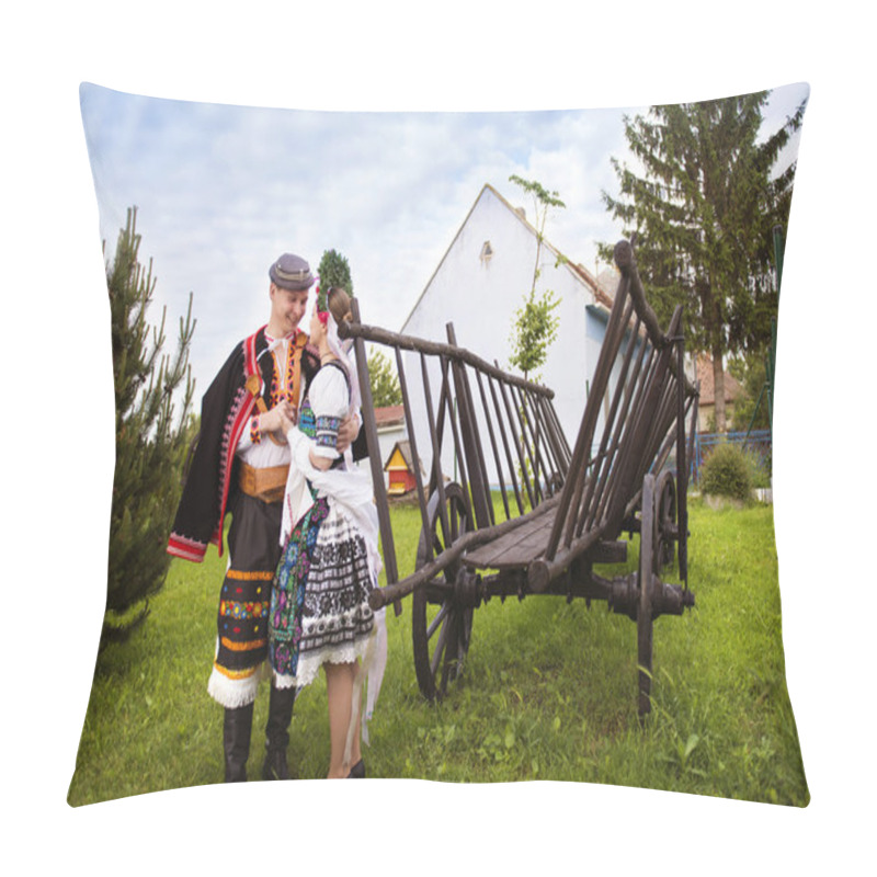 Personality  Beautiful Couple In Traditional Ethnic Clothing Pillow Covers