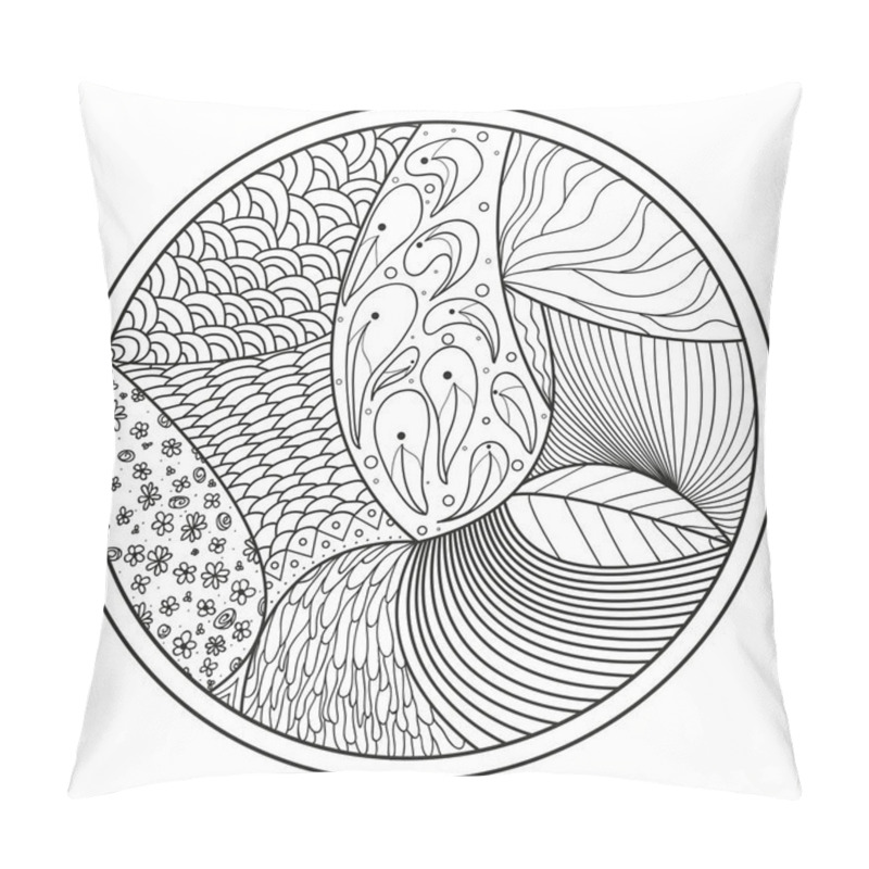 Personality  Zendala. Zentangle. Hand Drawn Circle Mandala Pillow Covers