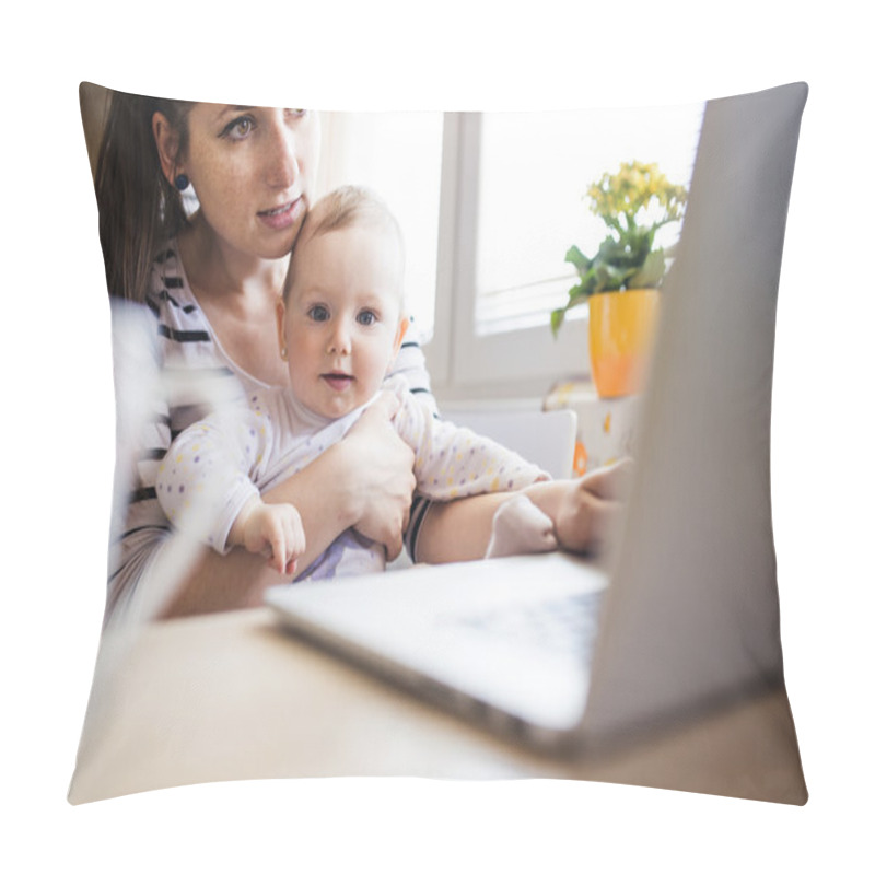 Personality  Mother With Daugher Working From Home Pillow Covers