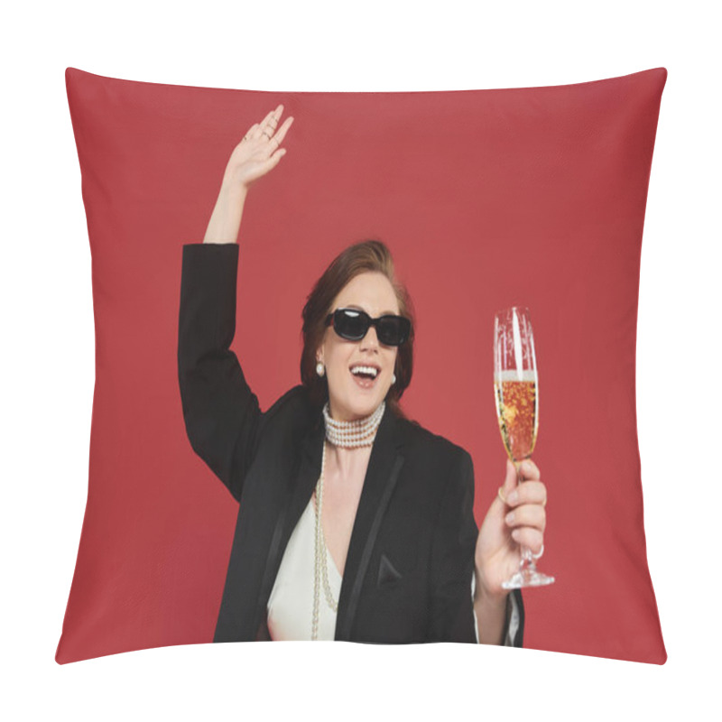 Personality  A Stylish Young Woman Joyfully Raises A Glass Against A Bright Backdrop. Pillow Covers