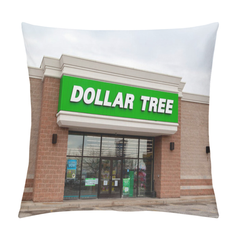 Personality  Lansing, Michigan, USA - March 30, 2022: A Dollar Tree Store. Dollar Tree Is An American Multi-price-point Chain Of Discount Variety Stores. Pillow Covers