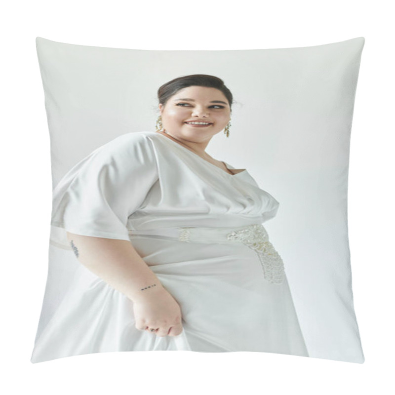 Personality  A Radiant Plus Size Bride Showcases Her Beautiful White Dress And Earrings, Captured In A Soft Grey Ambiance. Pillow Covers