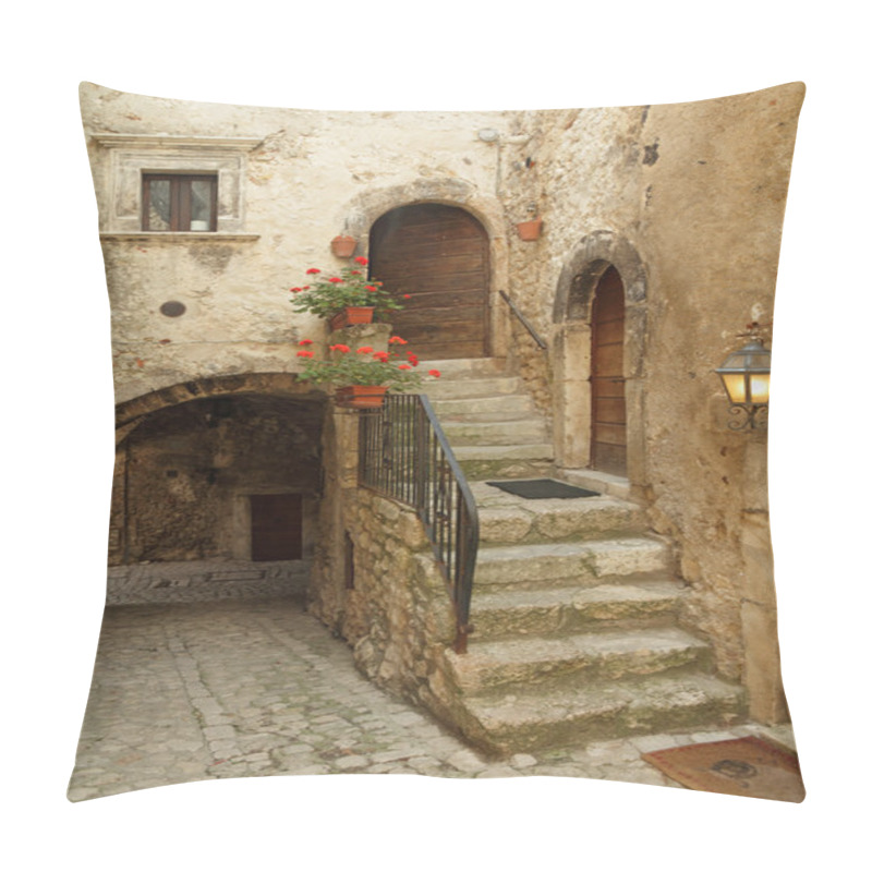 Personality  Picturesque Court  In Italian Village Pillow Covers