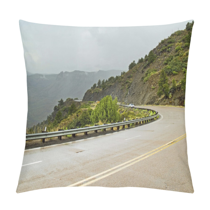 Personality  Rainy Day Mountain Travel Pillow Covers