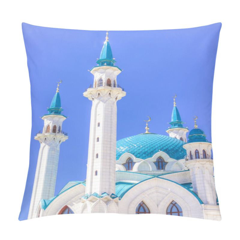 Personality  Kazan Russia Mosque Kul Sharif Pillow Covers