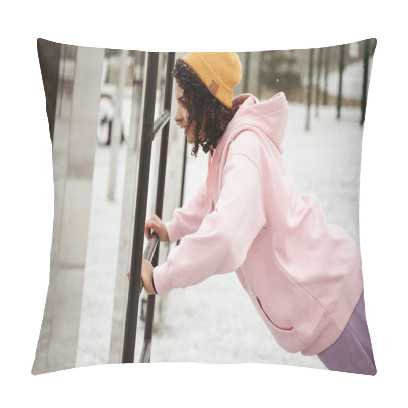 Personality  Side View Of African American Sportswoman Doing Push Ups On Sports Ground Outdoors Pillow Covers