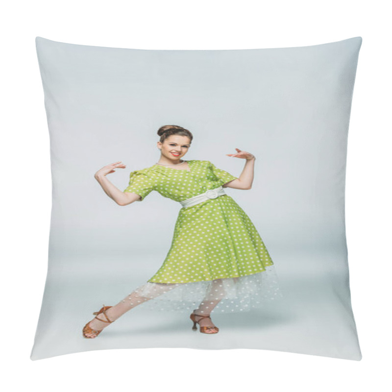 Personality  Pretty, Stylish Dancer Looking At Camera While Dancing Boogie-woogie On Grey Background Pillow Covers