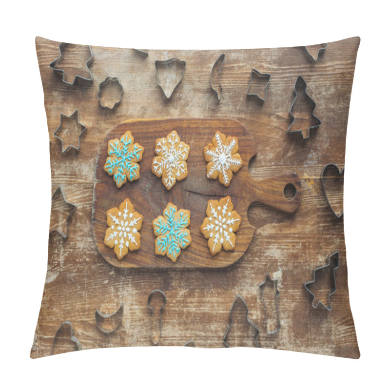 Personality  Flat Lay With Christmas Cookies On Cutting Board And Cookie Cutters Around On Wooden Surface Pillow Covers