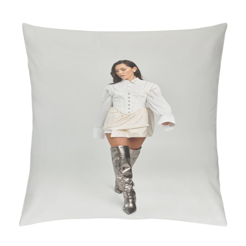 Personality  Beautiful Woman Showcases Her Uniqueness With A Trendy Outfit, Exuding Confidence And Style. Pillow Covers