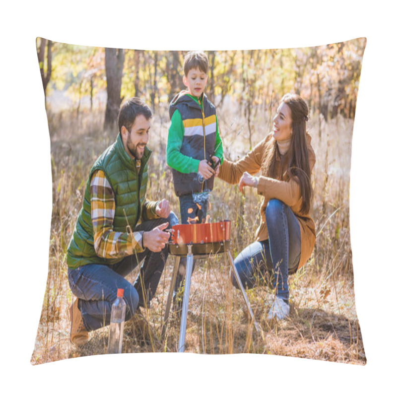 Personality  Happy Family Preparing Barbecue In Park Pillow Covers