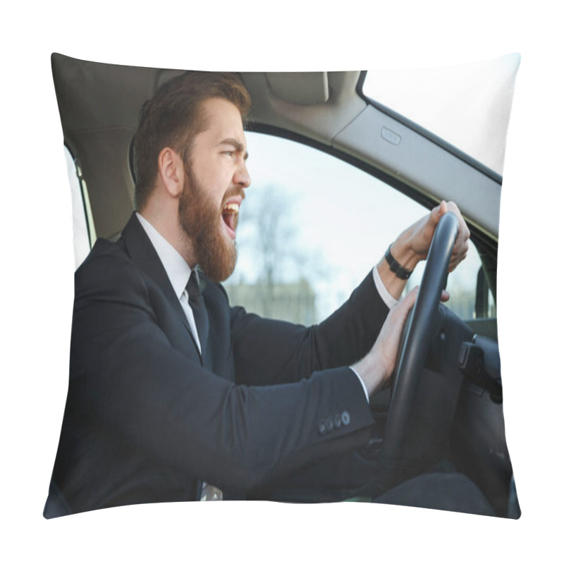 Personality  Side View Of Angry Business Man Driving And Beeps Pillow Covers