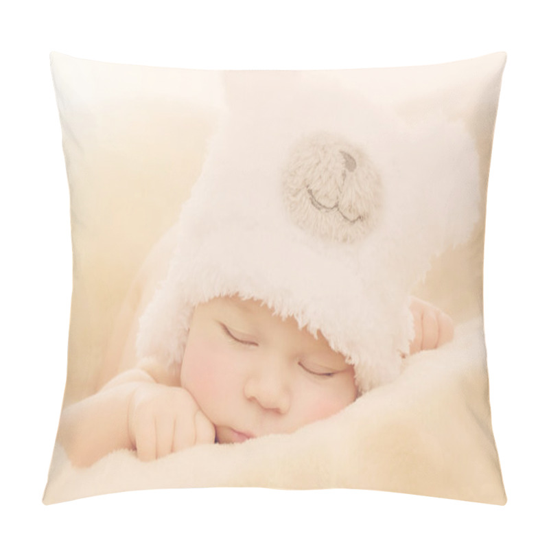 Personality  Newborn Baby In Bear Hat Pillow Covers