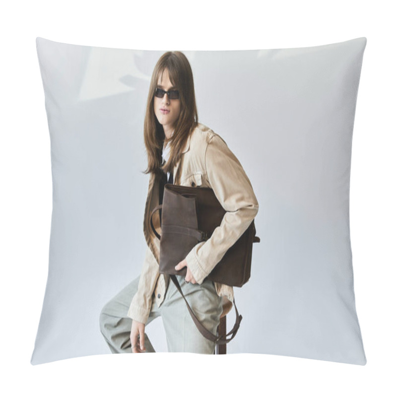 Personality  A Young Man Displays His Fashion Forward Look With Confidence, Embodying Contemporary Style. Pillow Covers