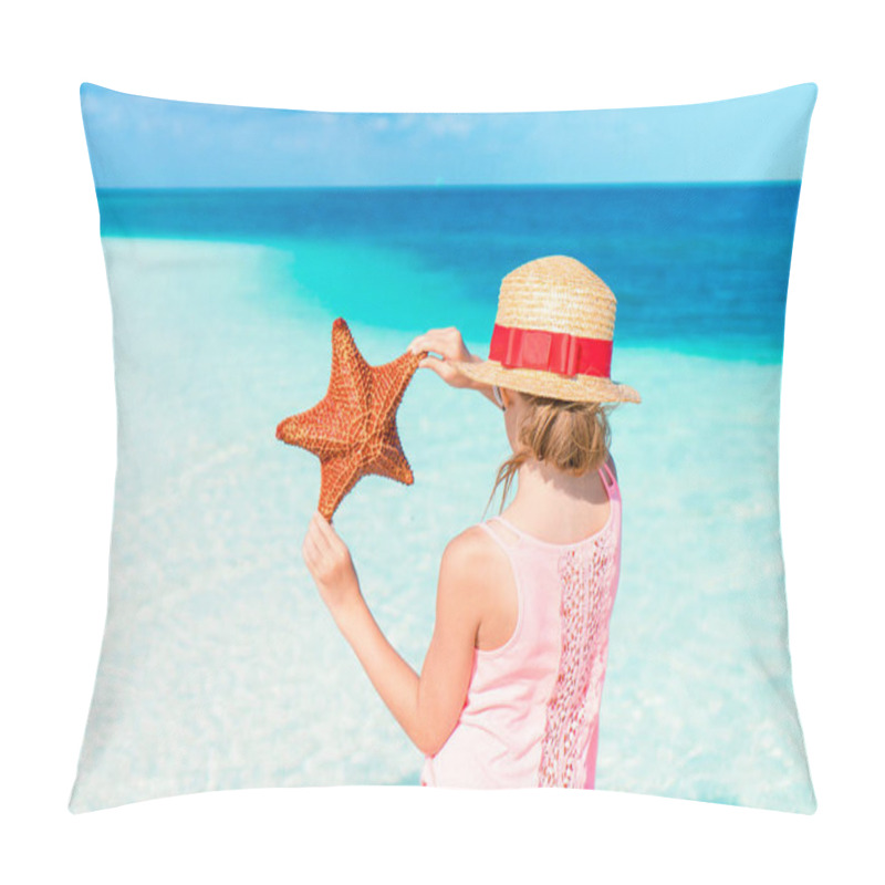 Personality  Adorable Little Girl With Starfish On White Empty Beach Pillow Covers