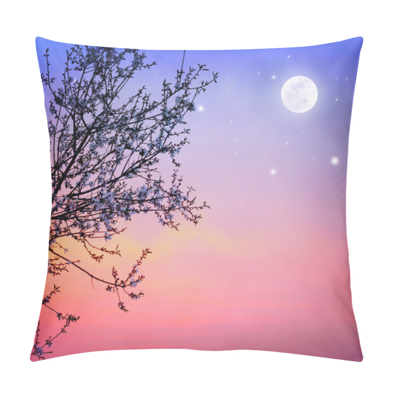 Personality  Blooming Tree Over Night Sky Pillow Covers