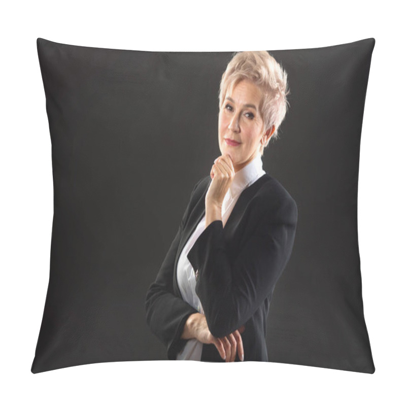 Personality  Stylish Elderly Woman With A Short Haircut In A Black Suit On A Black Background Pillow Covers