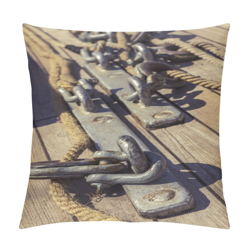 Personality  Marine Ropes And Rigging Pillow Covers